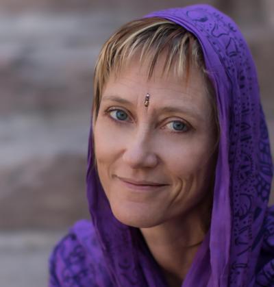 Christa - Yoga Connection